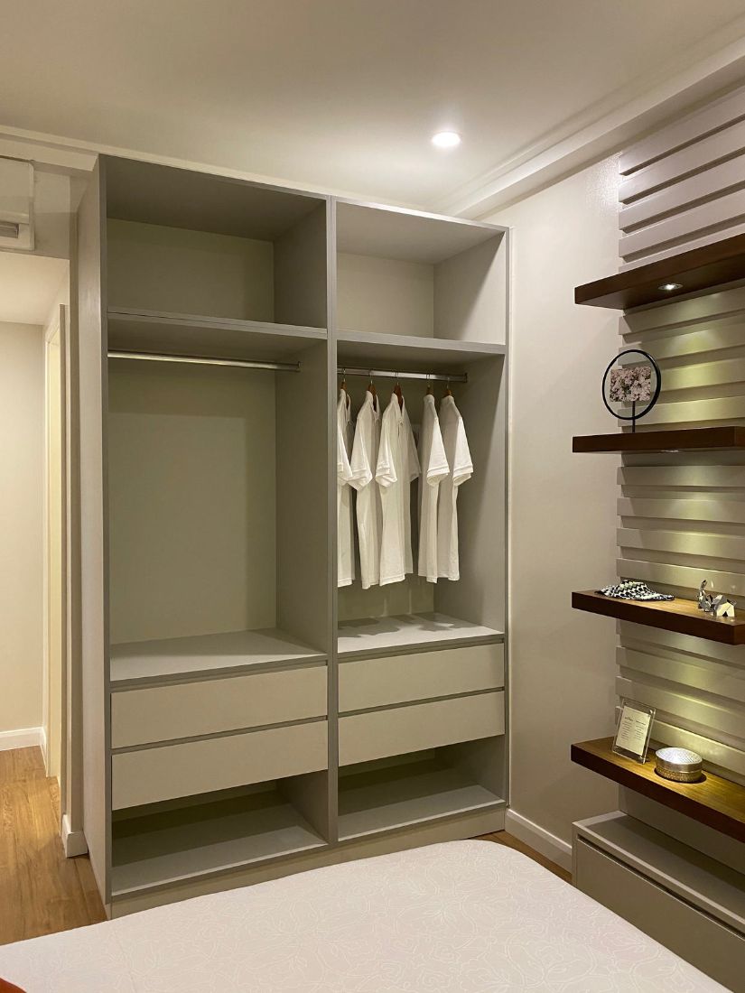 Open closet design