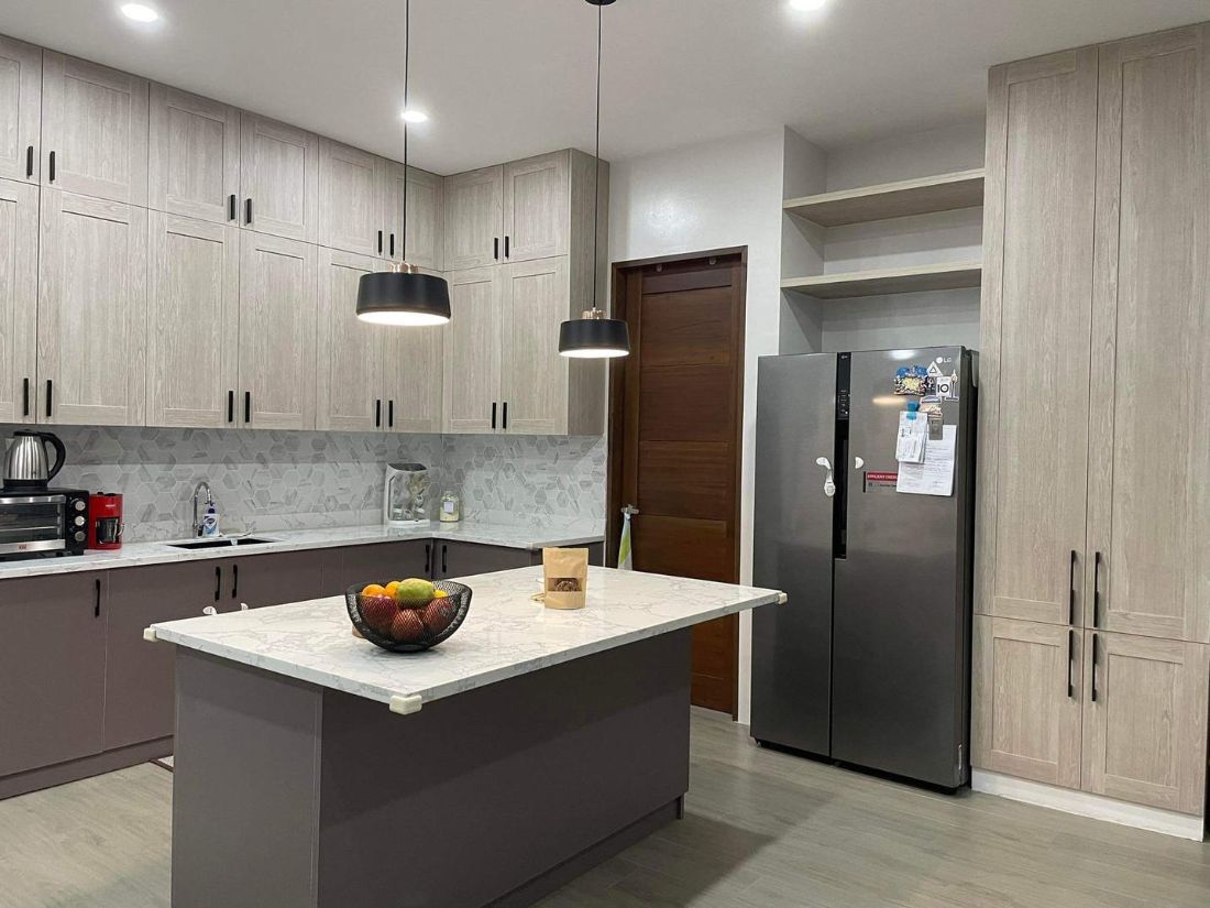 Installed modern shaker kitchen with an island