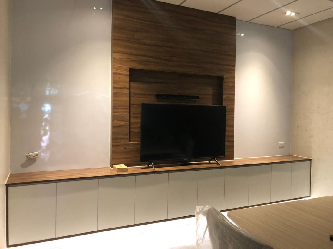 Media wall detail